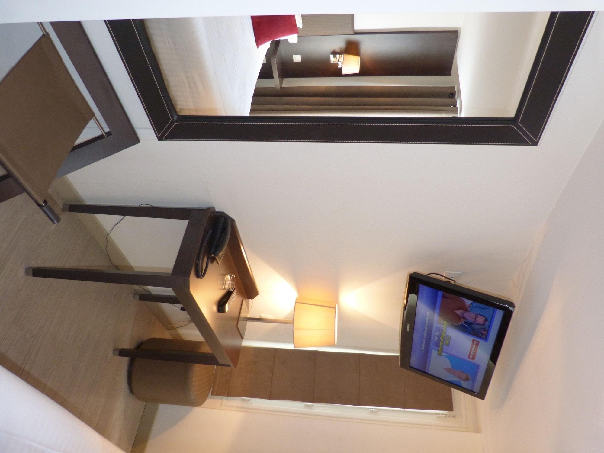 Hotel Little Regina Paris Bagian luar foto