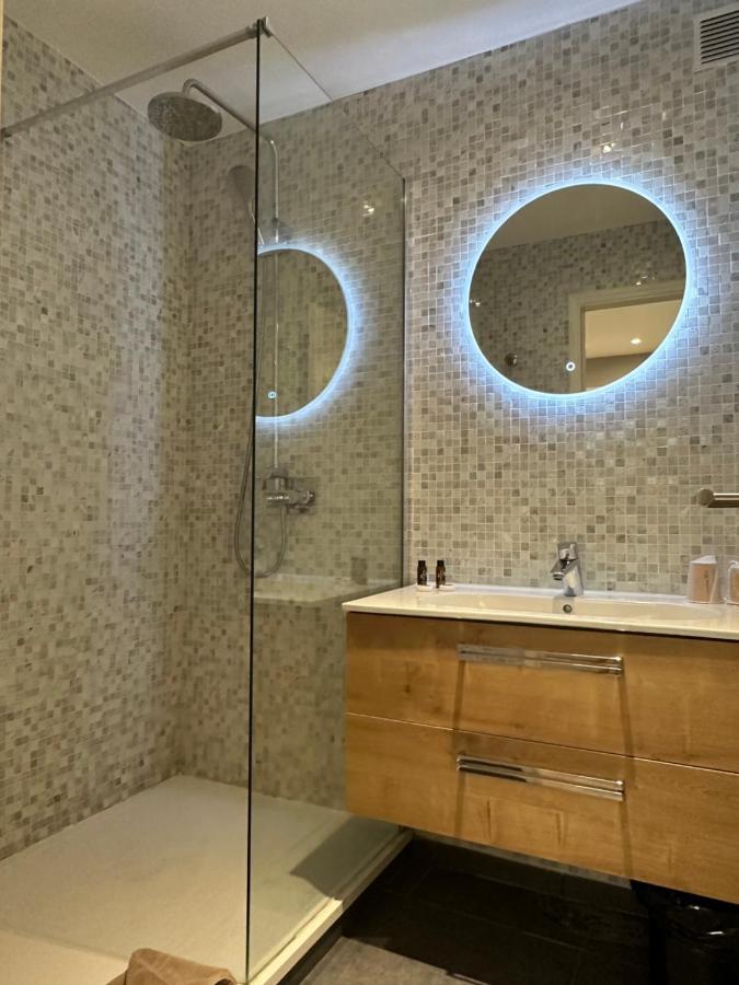 Hotel Little Regina Paris Bagian luar foto